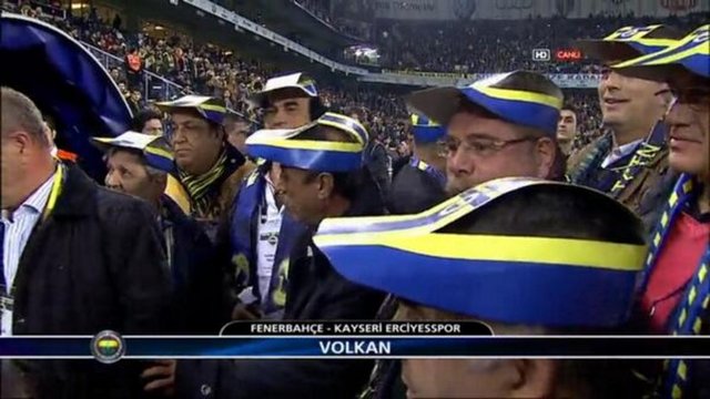 - Mahmut Hoca Hababam Fener maçına kaçmış