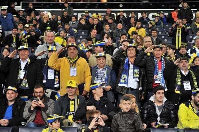 - Galatasaray Hababam sınıfının kız öğrencilerini tt arenaya çağıracakmış