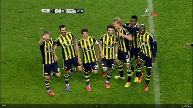 - Fenerbahçeli oyuncular golü Hababam SInıfı'na armağan etti.