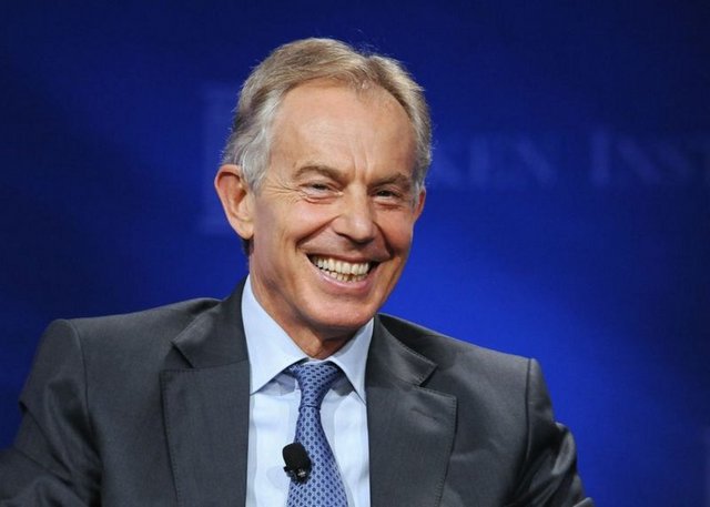 Blair iddiaları yalanlamıştı. Blair, eski çiftin kızları Grace'in vaftiz babası. 