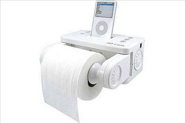 Stereo Dock ve tuvalet kağıdı tutacağı... Fiyatı 90 dolar.