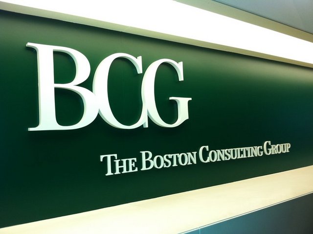 Boston Consulting Group'un araştırmasına göre sadece geçen sene dünya çapında deri, mücevher ve saat gibi lüks ürünlere yapılan toplam harcama 280 milyar doları buldu.