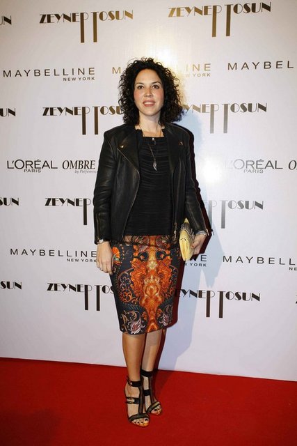 ASLI EKŞİOĞLU 