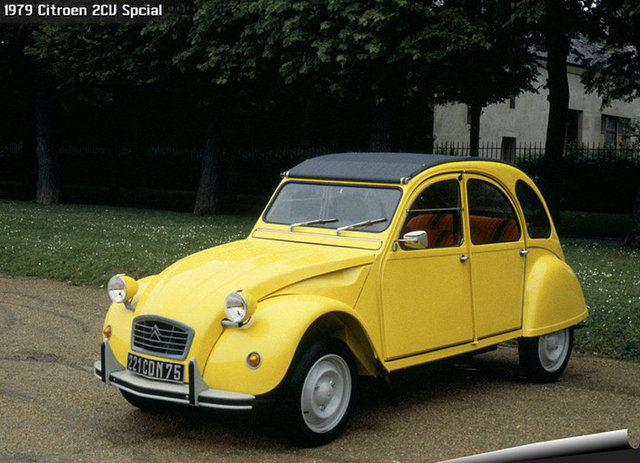 Citroen 2CV - Citroen bu tür bir aracı neden üretme ihtiyacı hissetmiş anlayamadım.