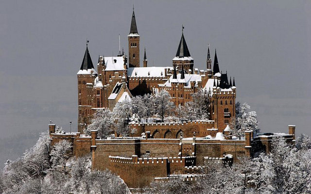 5. Hohenzollern Şatosu / Almanya