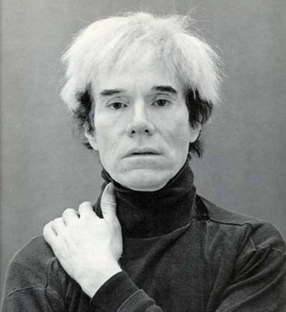 Pop art akımının temsilcilerinden olan ABD'li ressam Andy Warhol'e ise 1956'da New York'taki Modern Sanat Müzesi tarafından 'hayır' denmiş.