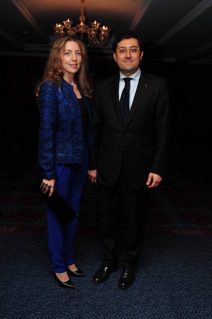 ÖZLEM - MURAT HAZİNEDAR