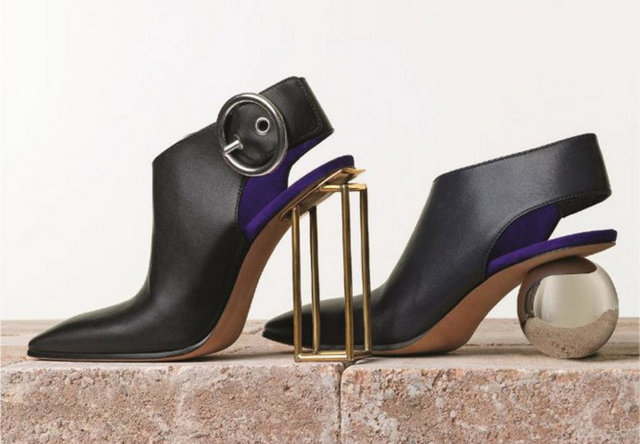 Celine ve Fendi tasarımı heykel topuklar daha giyilesi diye düşünüyorum. Mcqueen tasarımı ise oldukça iddialı görünüyor.