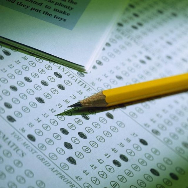 YGS'ye girecekler büyük stres altında. Hayatlarını etkileyecek bu sınava doğru beslenerek girmelerinin büyük önemi var.