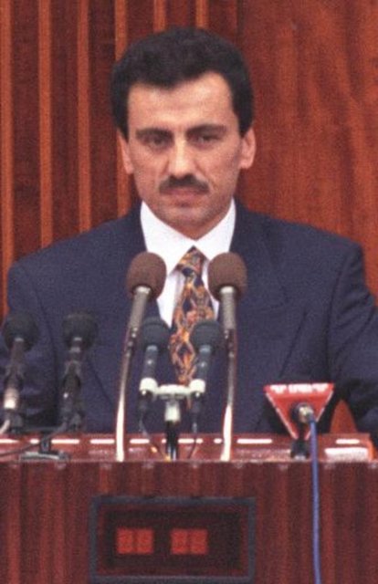 20. Dönem Milletvekili olarak Meclis'e giren BBP Sivas milletvekili Muhsin Yazıcıoğlu yemin etti. (08.01.1996)