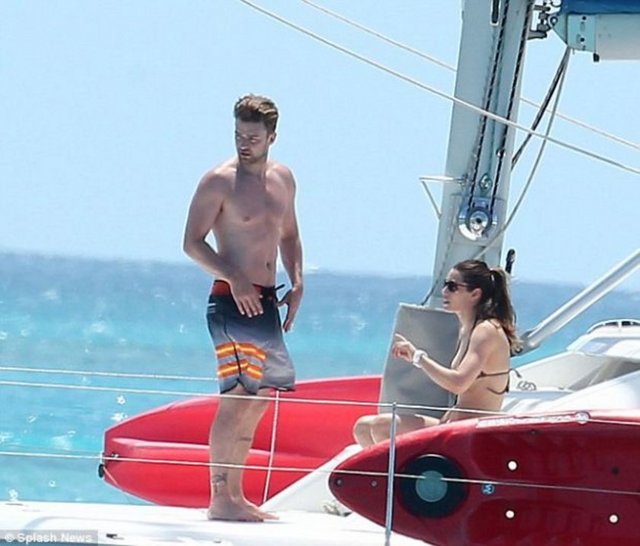 Günün fotoğrafı ise, her daim fit vücuduyla bilinen Justin Timberlake'in hafif kilolu görüntüsü oldu!
