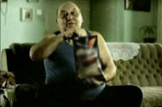 Bu teklifi ilk başta kabul eden Selak, daha sonra fikrini değiştirdi ve Sidney'e uçakla gitmeyi reddetti.