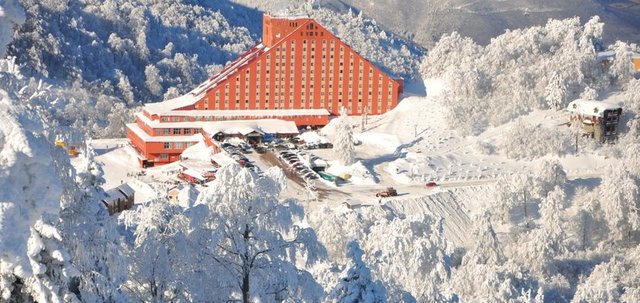 Kartepe - Kocaeli'nin hemen çıkışında; Maşukiye'de. Pist uzunluğu 21 km haritada adı Keltepe