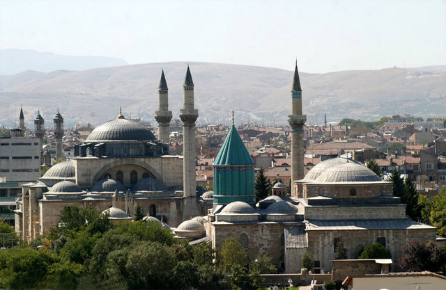 Konya - Mevlana'nın kenti Konya'da ilk görmeniz gereken yer Mevlana Müzesi olmalı... -