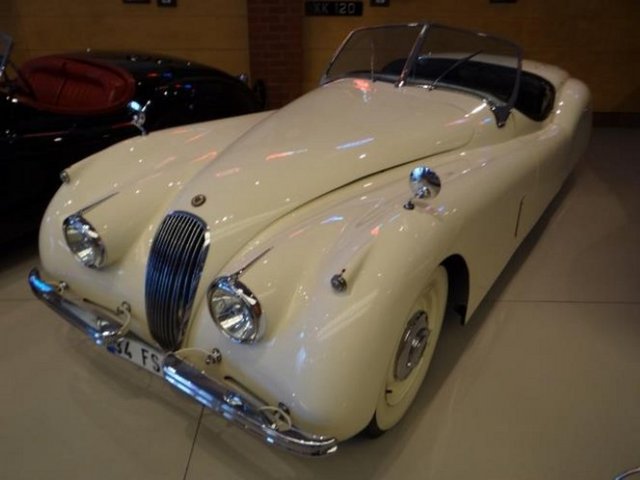 1954 Jaguar XK 120 -