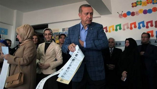 Cumurbaşkanlığı ya da başbakanlık - Fransa'da uluslararası yayın yapan France 24 ise, haberinde, "Ak parti güvenoyu olarak görülen yerel seçimlerden galibiyetle çıktı.