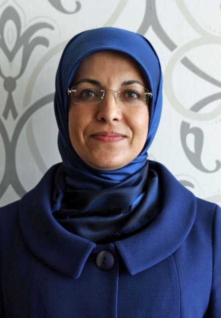 1972 yılında Konya'da doğan Toru, Meram Belediyesi'nde, Çaybası Kentsel Dönüsüm Projesi sorumlusu olarak görev yapmıştı.