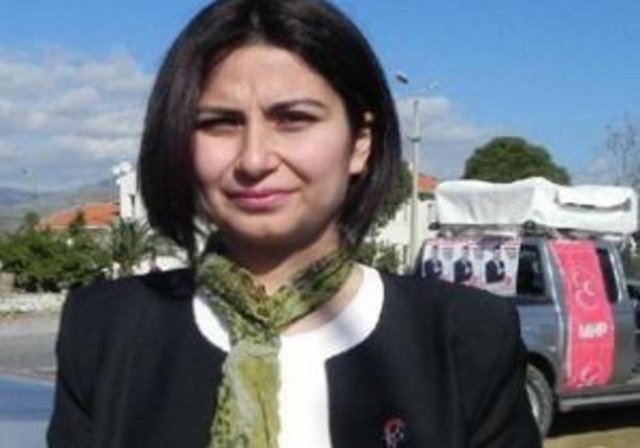 MHP'nin İzmirli yöneticileri, baba vasiyetine uydu ve Kiraz'da 30 yaşındaki Saliha Özçınar Şengül'ü aday çıkardı.