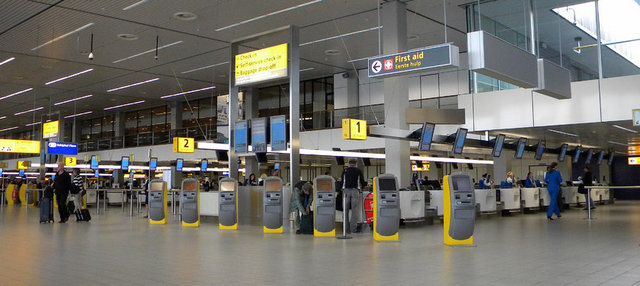 (5- Amsterdam Schiphol) -  - Bu sene genel sıralamada beşinciliğe gerileyen Amsterdam Schiphol ise Batı Avrupa'da birinci, en iyi personelde ikinci seçildi.