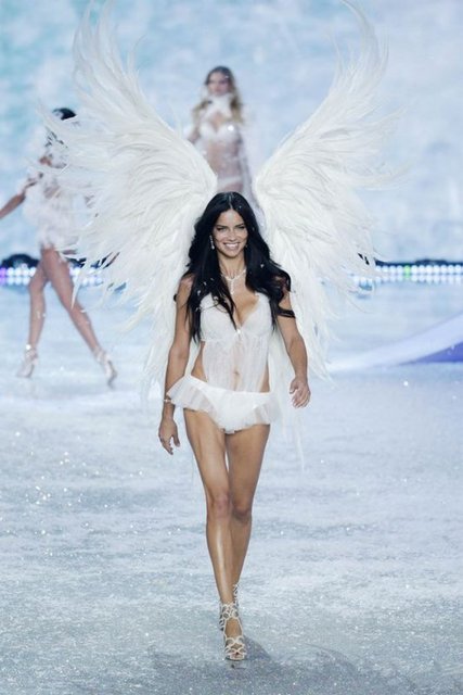 ADRIANA LIMA
