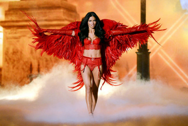 ADRIANA LIMA