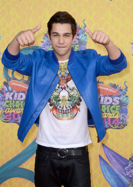 AUSTIN MAHONE