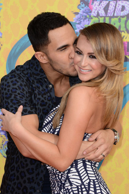 CARLOS PENA, ALEXA VEGA 