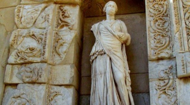 Efes Celsus Kütüphanesi