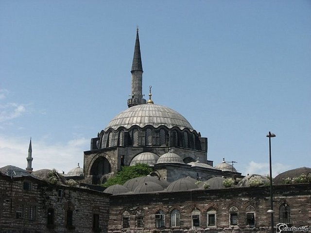 5. Rüstem Paşa Camii - İstanbul, Türkiye - Görülmesi gereken camilerden biri...