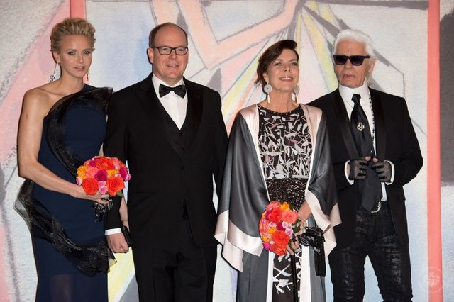 PRENSES CHARLENE - PRENS ALBERT, PRENSES CAROLINE, KARL LAGERFELD