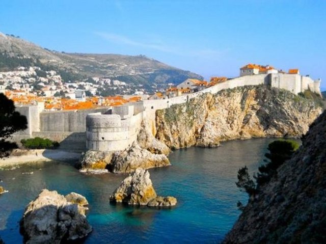9. Ancient City Walls - Dubrovnik, Hırvatistan -