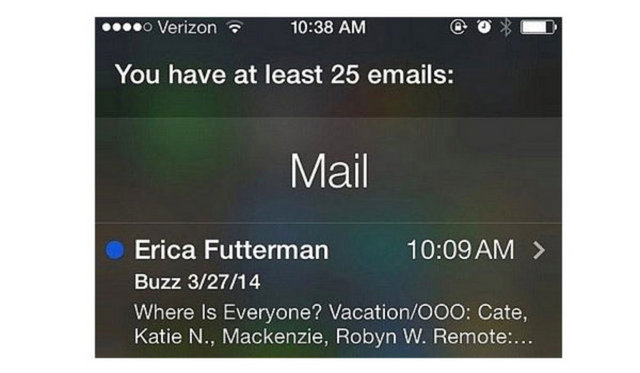 Ayrıca Siri'ye "read my latest email" diyebilir veya "Do I have email from (person)?" diye sorabilirsiniz. -