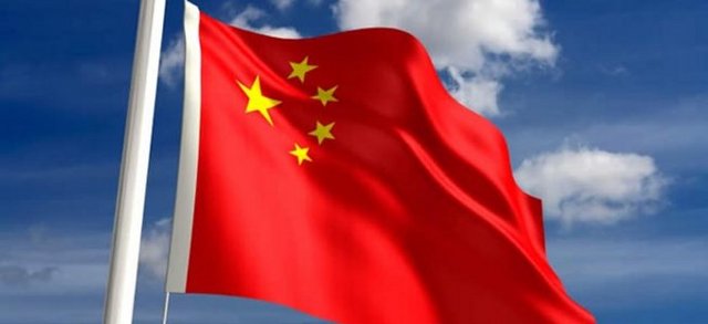 Ülke: 46. Çin  - Normal benzin bir galon fiyatı: 4.67 dolar - Bir galon = 3.78 litre	 - Kişi başı günlük geliri: 18.16 dolar	 - Benzin günlük kişi başına tüketim: 0.05 	 - Benzin harcanan gelirin yüzdesi: 1.30  -