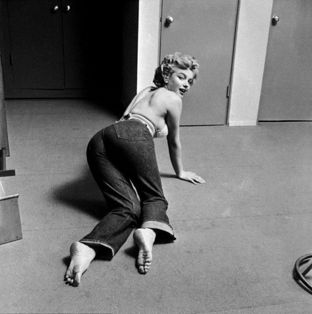 Fotolarda Monroe'nun bilindik formuna nasıl kavuştuğu görülüyor.