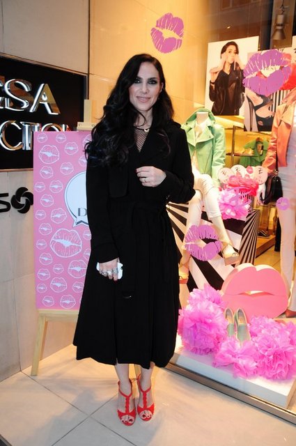 AYŞE KUCUROĞLU 