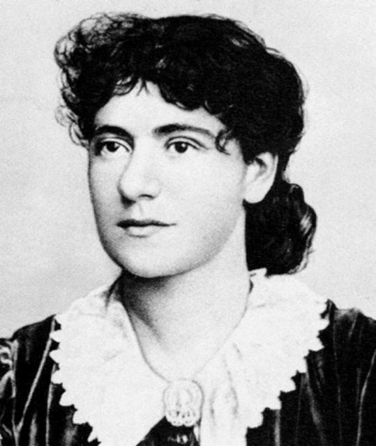 Eleanor Marx: Marksizimin babası Karl Marx`ın en küçük kızıydı.Nikahsız yaşadığı adamın gizlice bir oyuncu ile evlendiğini öğrenince bunalıma girdi.45 yaşındaydı