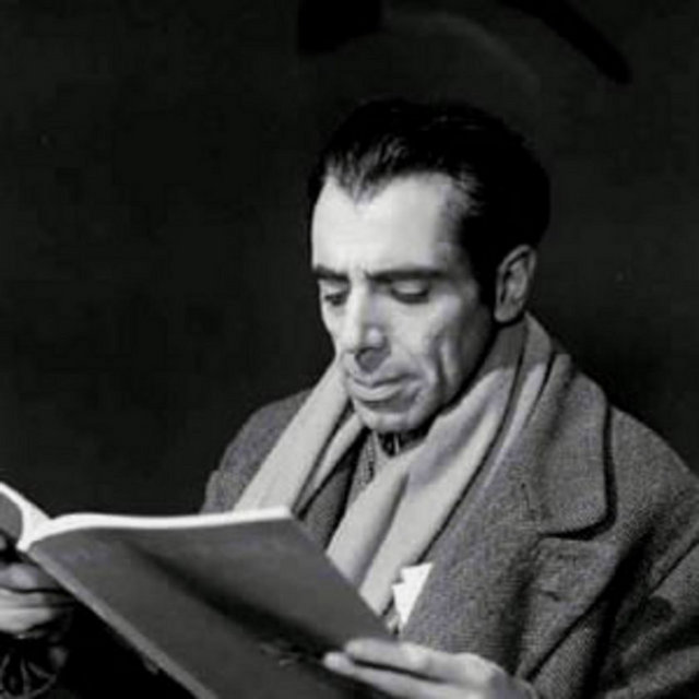 Arthur Adamov: Rus ve Ermeni aslıllı yazar 30 yaşlarında girdiği bunalım sonucunda bir süre yazmayı bıraktı. Daha sonra yazı hayatına tekrar devam eden yazar, 1970 yılında intihar ederek yaşamına son verdi.