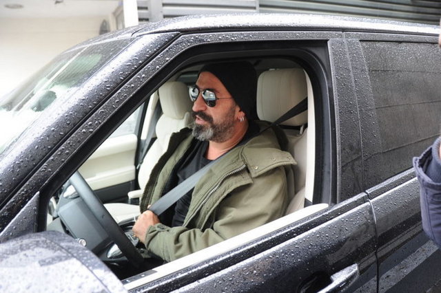 ENİŞTE-KAYINÇO REKÂBETİ - Arkadaşım hoşgeldi! Cem Yılmaz'ın 'OTObiyografi'sini bilmeyen yok.