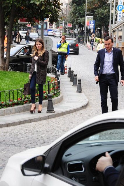 ALPİN ŞAHİN, HİKMET ALBAYRAK