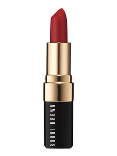 Her dönemin vazgeçilmez klasiği kırmızı ruj bu yaz dudakları süsleyecek başka bir renk. En güzel kırmızılardan biri Bobby Brown Red Alert. Fiyatı 75 TL.