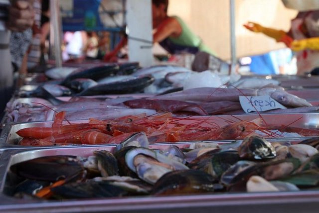 Marsaxlokk bir balıkçı kasabası. Ama asla sıradan bir kasaba olduğunu düşünmeyin. Denizin rengi, renkli balıkçı kayıkları ve taze deniz ürünleriyle pas geçmemeniz gereken bir nokta.