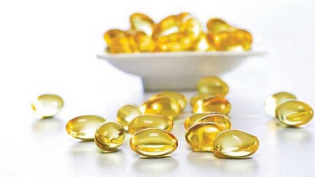 Balık ve balık yağı: Damar içi tıkanıklarının azalmasında etkindir. İçeriğindeki omega-3 yağ asitleri yüksek antioksidan özelliğindedir. Haftada 2-3 kez balık tüketimi önerilmektedir.