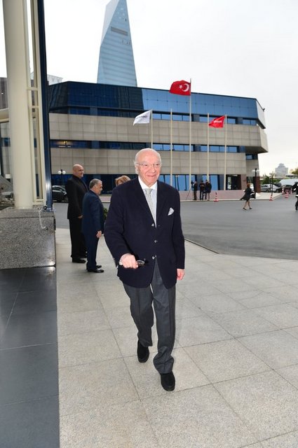 SELAHATTİN BEYAZIT