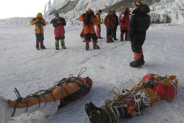 Her geçen gün dağcıları cezbetmeyi sürdürürken, sarp ve dik yapısı ve sert doğa koşullarıyla tehlikeler saçıyor... -