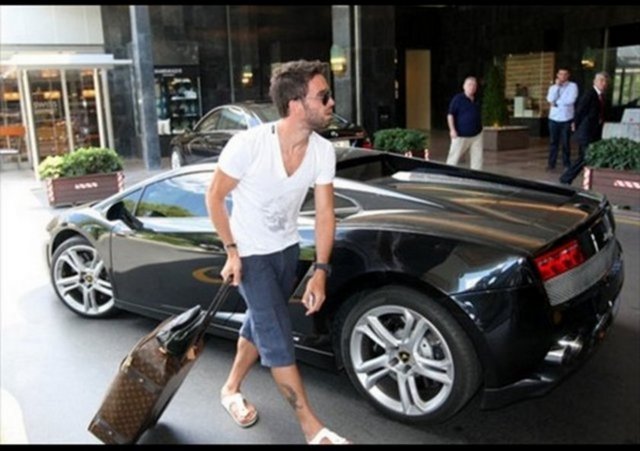 GÖKHAN GÖNÜL - LAMBORGHINI -