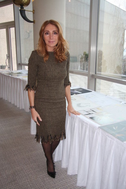 DİLEK HANİF