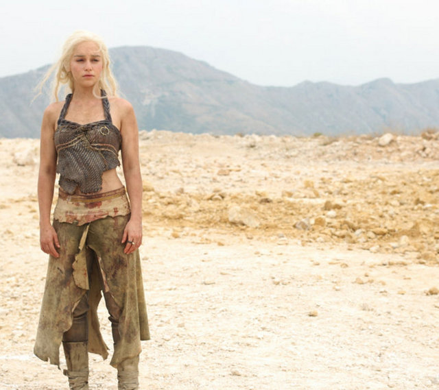 *Tabii ki görsel ziyafet... Dizinin her sahnesi dünyanın başka bir yerinde çekiliyor. Keşke Kapadokya da bu listeye girse diye düşünmedim değil...