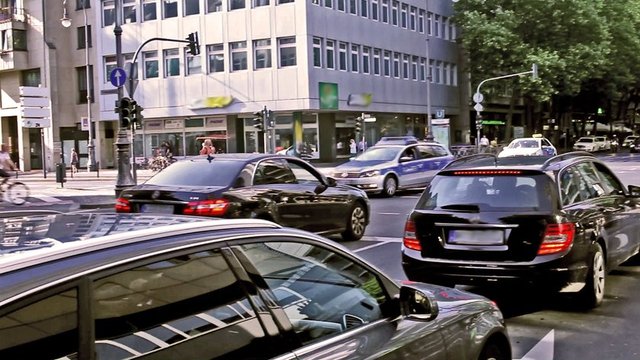 Almanya  Toplam Nüfus:80.296.685