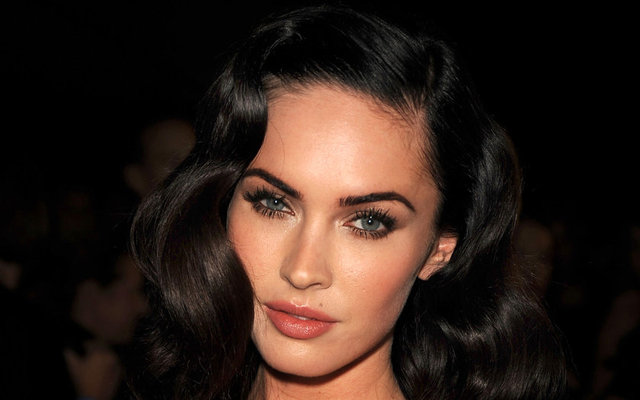 Erkeklere göre kusursuz kadında, Megan Fox'un yüzü...