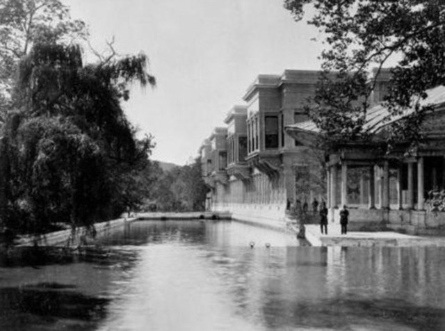 II. ABDÜLHAMİD'İN ARŞİVİNDEN ÇIKAN DİĞER FOTOĞRAFLAR... - II. Abdülhamid'in fotoğraf arşivinden hiçbir yerde görmediğiniz fotoğraflar yayınladı. Fotoğraf merakıyla bilinen Sultan II. Abdülhamid dünyanın hemen her yerinden, İstanbul'un her köşesinden fotoğraflar çektirerek bunları arşivletti.
